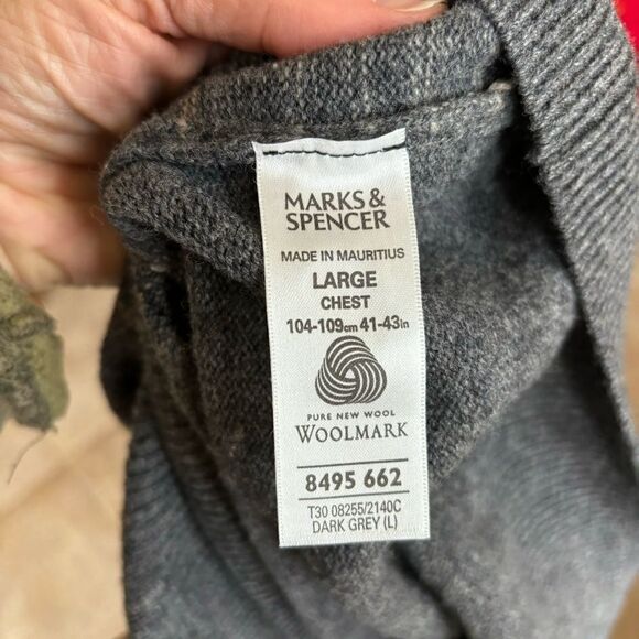 Plaid Lambswool Sweater Marks & Spencer Gray Mens Size Large V-Neck plaid - Picture 5 of 7